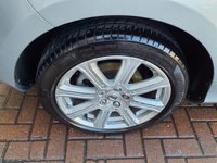 USED 2018 68 VOLVO V40 2.0 T3 GPF Inscription Hatchback 5dr Petrol Manual Euro 6 (s/s) (152 ps) GENUINE MILEAGE ULEZ FSH