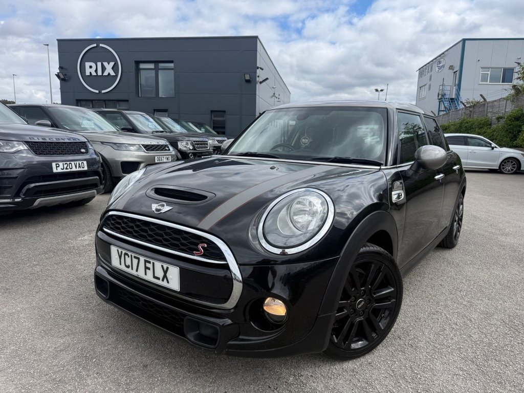 Black 2017 MINI Hatchback Hatchback Front-wheel drive Manual