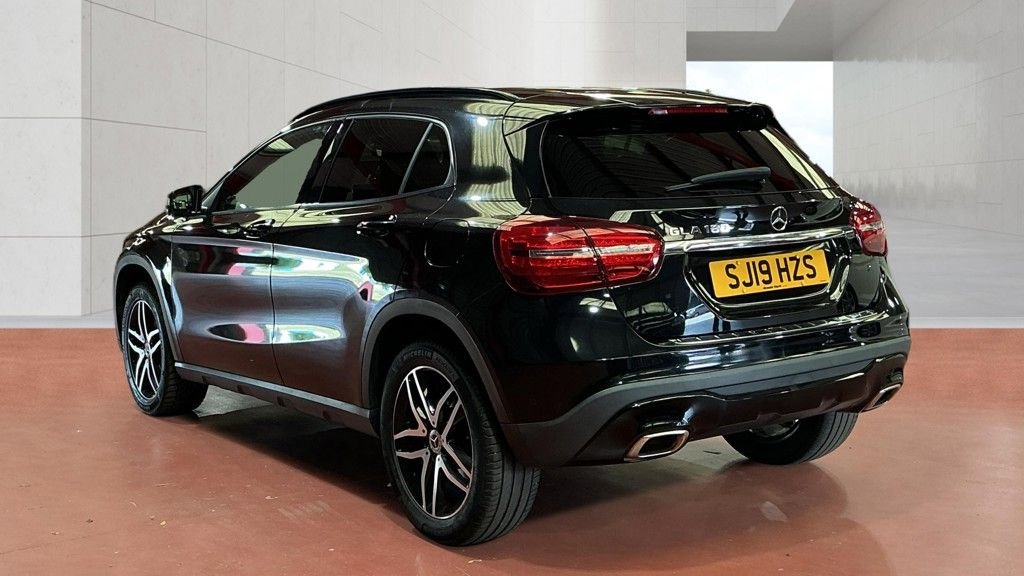 USED 2019 19 MERCEDES-BENZ GLA 1.6 GLA180 Urban Edition SUV 5dr Petrol 7G-DCT Euro 6 (s/s) (122 ps) 2 KEYS / LOW MILEAGE AUTO