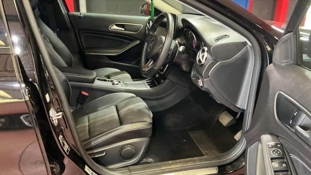 USED 2019 19 MERCEDES-BENZ GLA 1.6 GLA180 Urban Edition SUV 5dr Petrol 7G-DCT Euro 6 (s/s) (122 ps) 2 KEYS / LOW MILEAGE AUTO