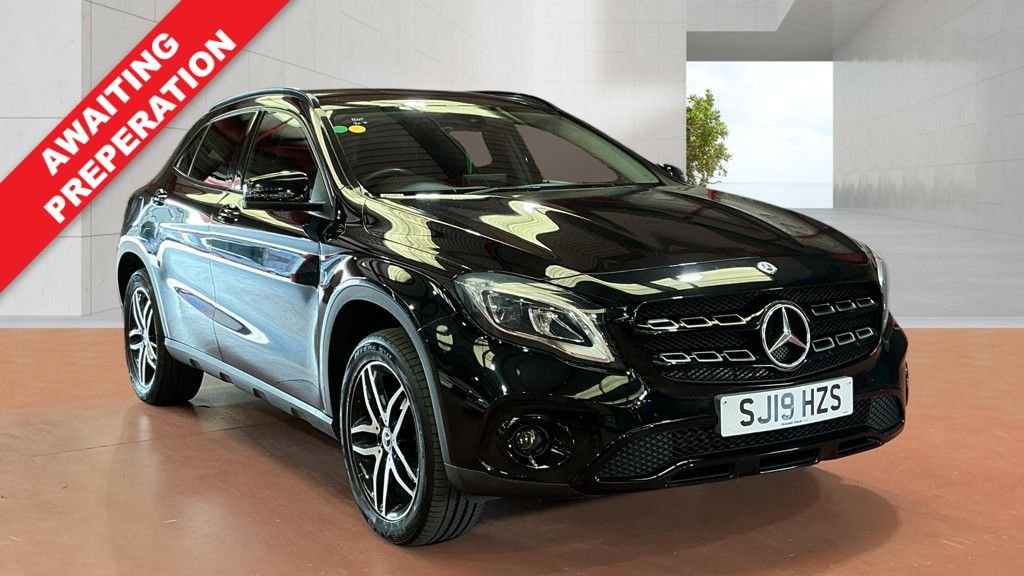 USED 2019 19 MERCEDES-BENZ GLA 1.6 GLA180 Urban Edition SUV 5dr Petrol 7G-DCT Euro 6 (s/s) (122 ps) 2 KEYS / LOW MILEAGE AUTO