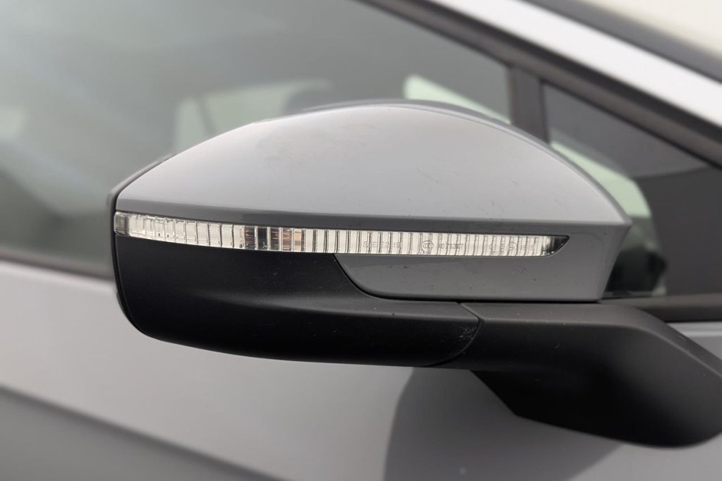 USED 2023 72 VOLKSWAGEN ID.5 Pro 77kWh Style SUV 5dr Electric Auto (174 ps) Pan Roof, Car Play, Camera