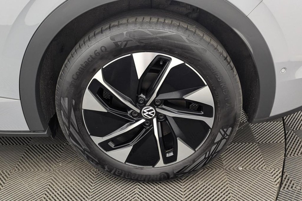 USED 2023 72 VOLKSWAGEN ID.5 Pro 77kWh Style SUV 5dr Electric Auto (174 ps) Pan Roof, Car Play, Camera