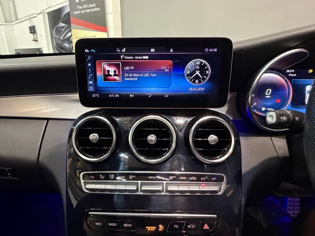 USED 2019 69 MERCEDES-BENZ C CLASS 2.0 C300d AMG Line (Premium Plus) Saloon 4dr Diesel G-Tronic+ Euro 6 (s/s) (245 ps) 