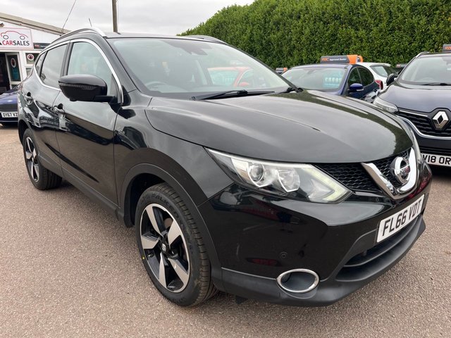 View our NISSAN QASHQAI