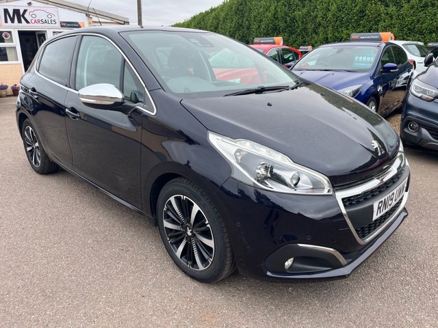 View our PEUGEOT 208