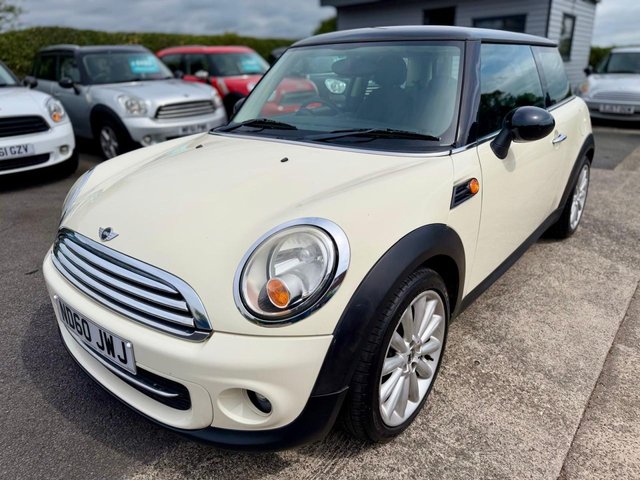 2011 MINI HATCH