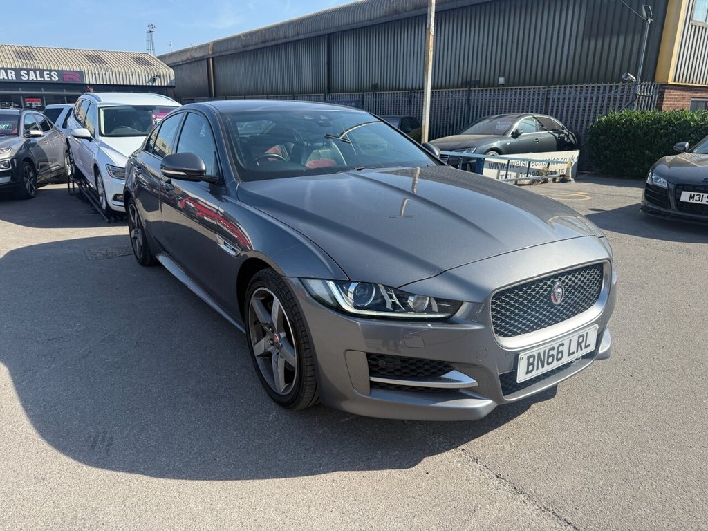 Jaguar Xe