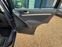 USED 2014 14 VOLKSWAGEN TIGUAN 2.0 TDI BlueMotion Tech Match SUV 5dr Diesel DSG 4WD Euro 5 (s/s) (140 ps) PAN ROOF