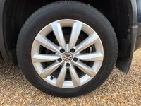 USED 2014 14 VOLKSWAGEN TIGUAN 2.0 TDI BlueMotion Tech Match SUV 5dr Diesel DSG 4WD Euro 5 (s/s) (140 ps) PAN ROOF