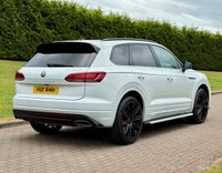 USED 2018 55 VOLKSWAGEN TOUAREG 3.0 TDI V6 R-Line Tech SUV 5dr Diesel Tiptronic 4Motion Euro 6 (s/s) (231 ps) 
