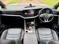 USED 2018 55 VOLKSWAGEN TOUAREG 3.0 TDI V6 R-Line Tech SUV 5dr Diesel Tiptronic 4Motion Euro 6 (s/s) (231 ps) 