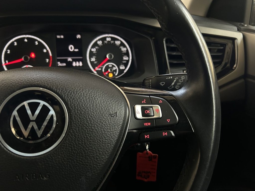 2020 Volkswagen Polo — image 14