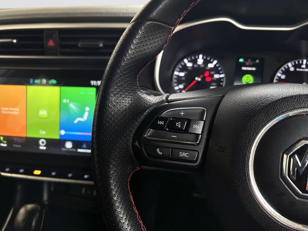 2022 MG MG ZS — image 12