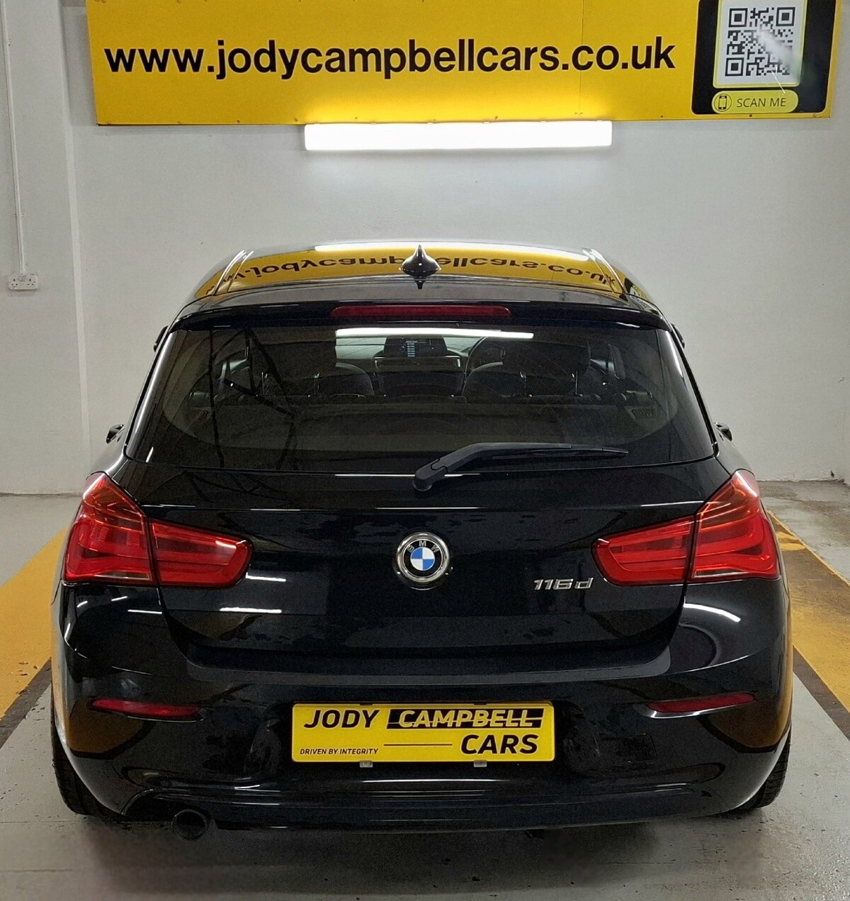 2017 BMW 1 SERIES 1.5 116d Sport Hatchback 5dr Diesel Manual Euro 6 (s/s) (116 ps) - vehicle photo 6 for sale on PureCar