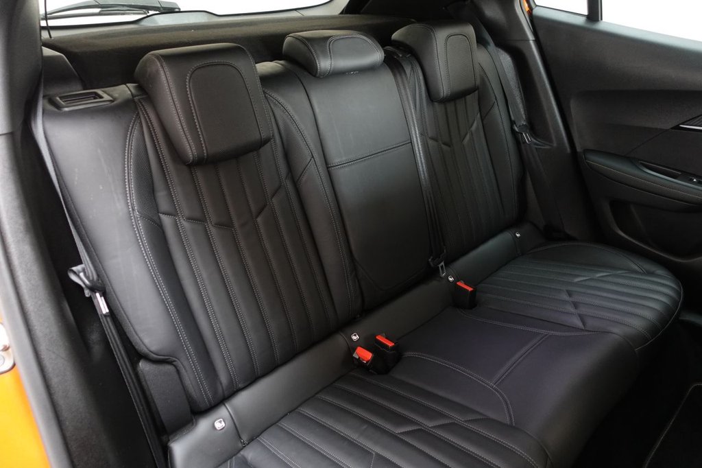 2021 Peugeot 2008 — image 13