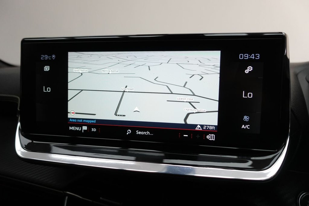 2021 Peugeot 2008 — image 2