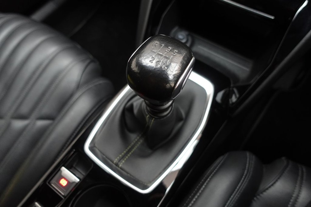 2021 Peugeot 2008 — image 34