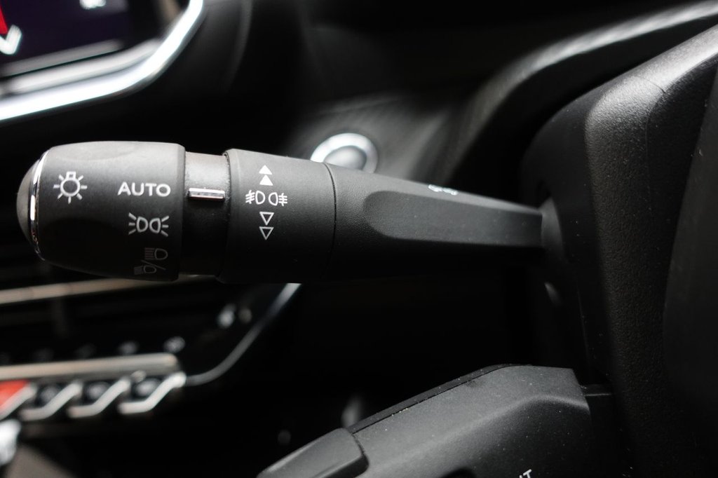 2021 Peugeot 2008 — image 27