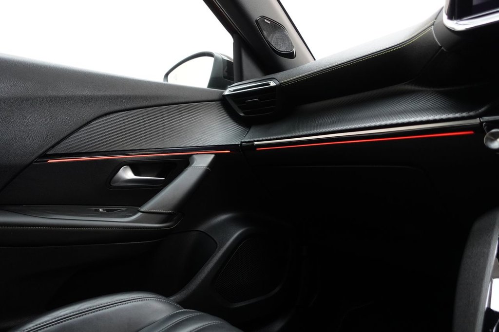 2021 Peugeot 2008 — image 37