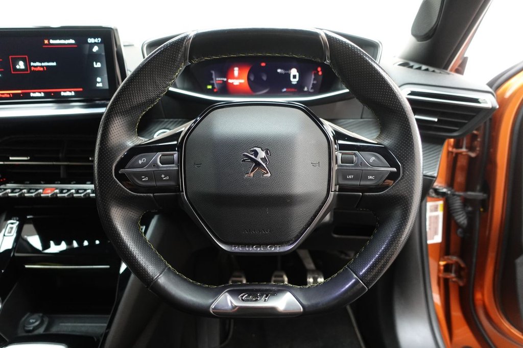 2021 Peugeot 2008 — image 24