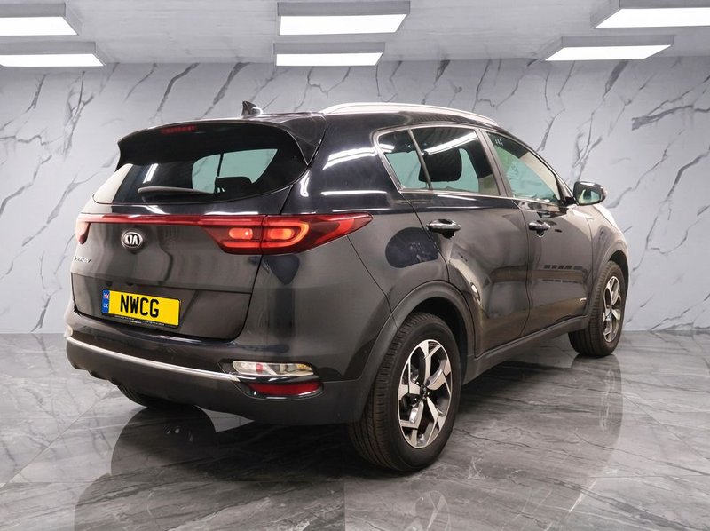 2018 Kia Sportage in black — photo 4 of 11