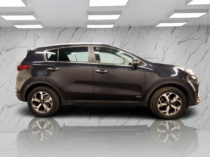 2018 Kia Sportage in black — photo 5 of 11