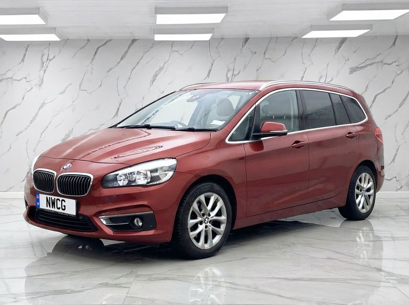 2016 BMW 2 Series Gran Tourer in red — photo 2 of 11