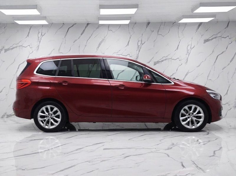2016 BMW 2 Series Gran Tourer in red — photo 5 of 11