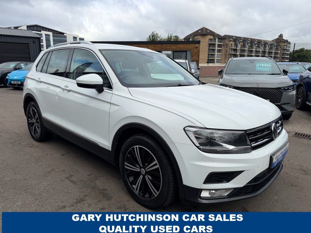 White 2017 Volkswagen Tiguan Estate Front-wheel drive Manual