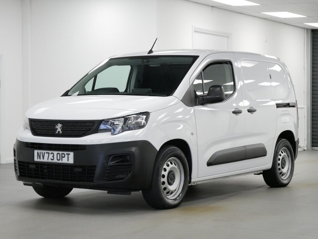 2024 PEUGEOT PARTNER