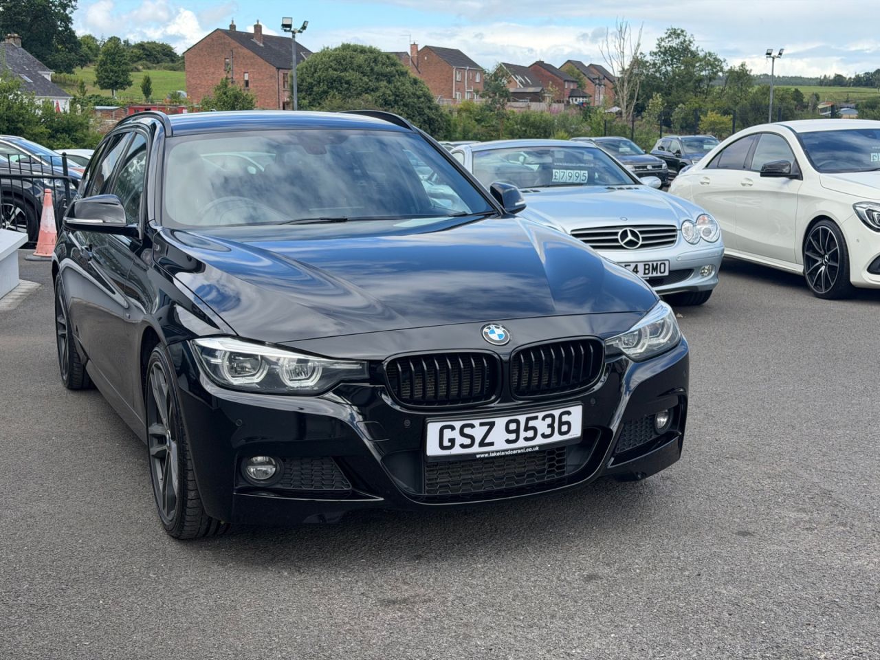 2018 BMW 3 SERIES 3.0 330d M Sport Shadow Edition Touring 5dr Diesel Auto xDrive Euro 6 (s/s) - vehicle photo 5 for sale on PureCar