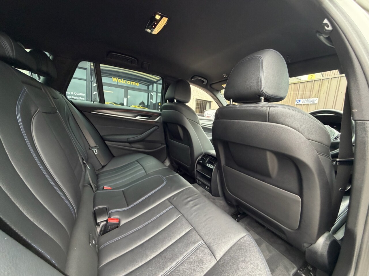 2022 BMW 5 SERIES 2.0 520d MHT M Sport Touring 5dr Diesel Hybrid Steptronic Euro 6 (s/s) (190 - vehicle photo 11 for sale on PureCar