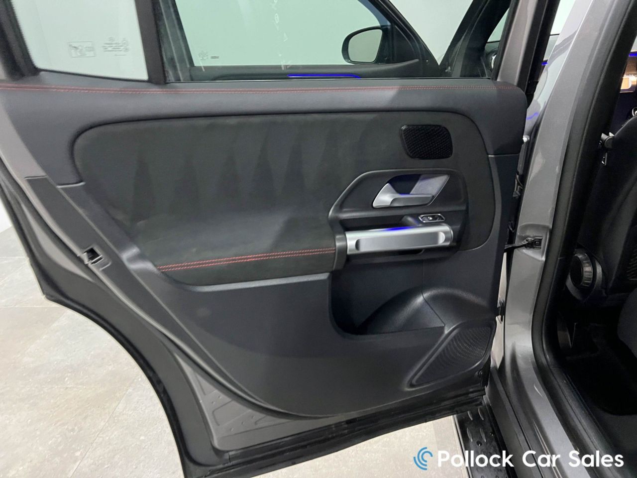 2021 MERCEDES GLB 2.0 GLB220d AMG Line (Premium) SUV 5dr Diesel 8G-DCT 4MATIC Euro 6 (s/s) (1 - vehicle photo 34 for sale on PureCar