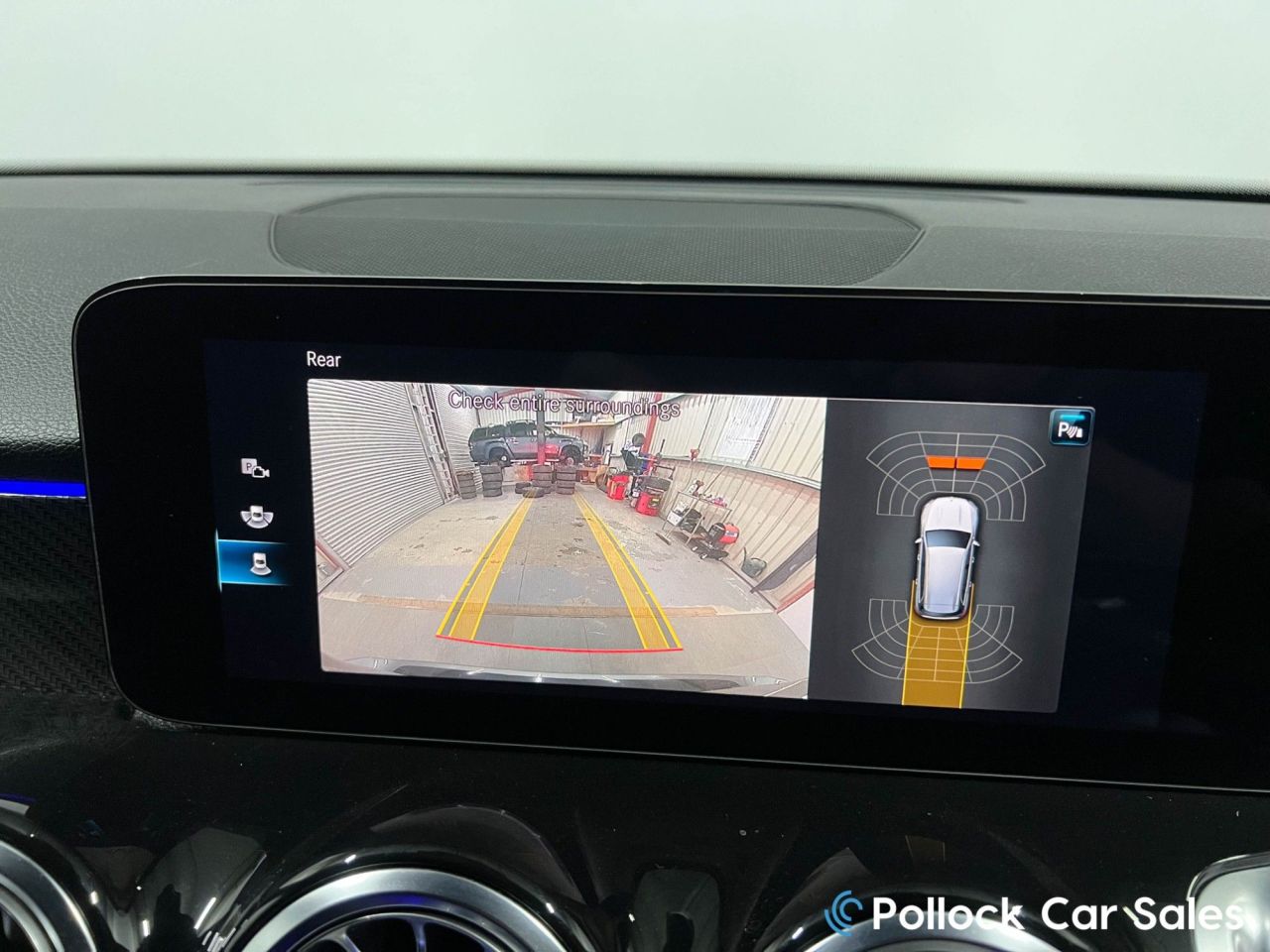 2021 MERCEDES GLB 2.0 GLB220d AMG Line (Premium) SUV 5dr Diesel 8G-DCT 4MATIC Euro 6 (s/s) (1 - vehicle photo 45 for sale on PureCar