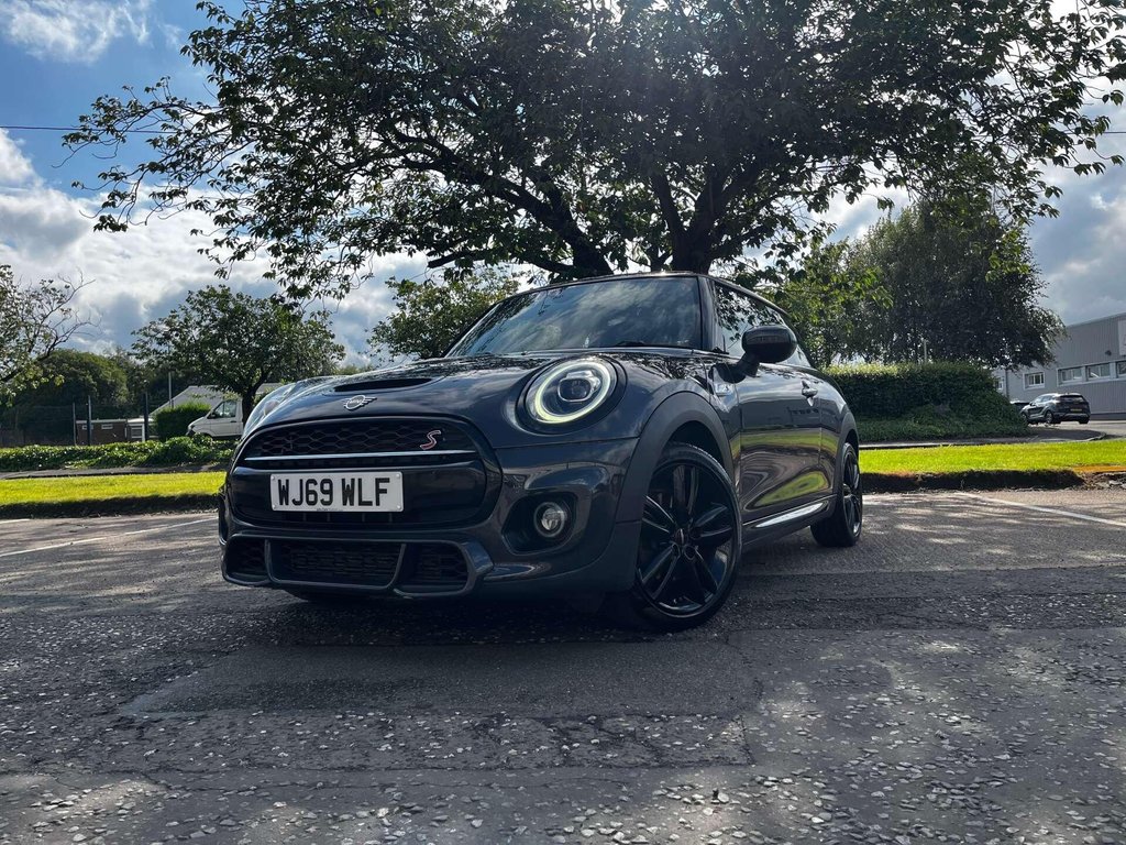 Mini Hatchback