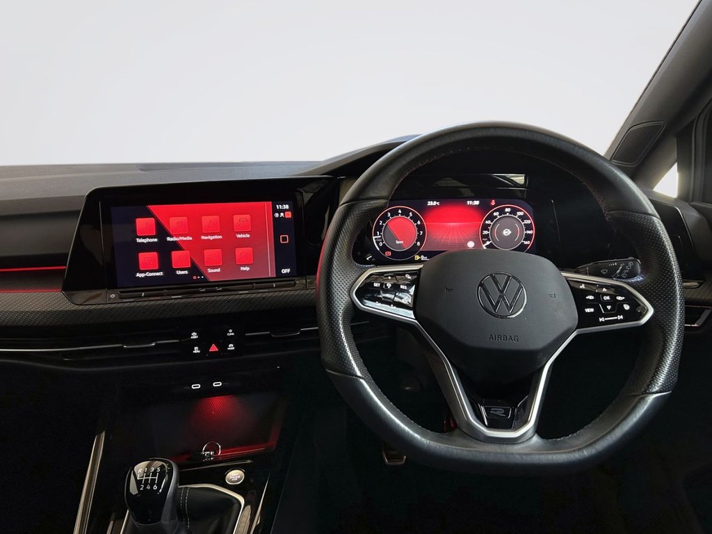 2024 Volkswagen Golf — image 12