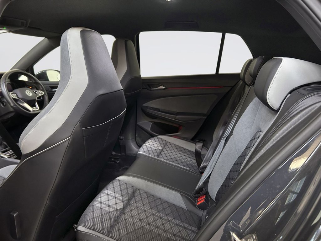 2024 Volkswagen Golf — image 11