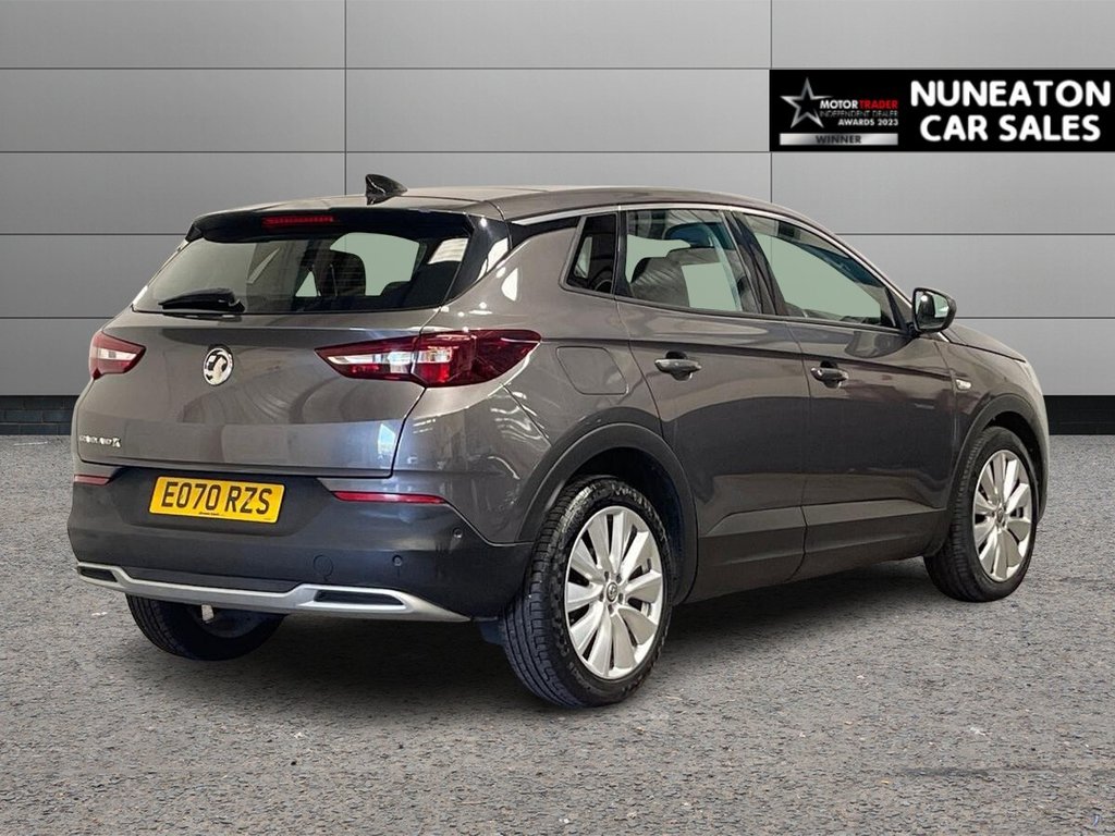 2020 Vauxhall Grandland X — image 3