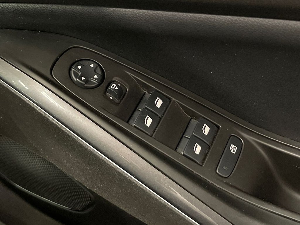 2020 Vauxhall Grandland X — image 15