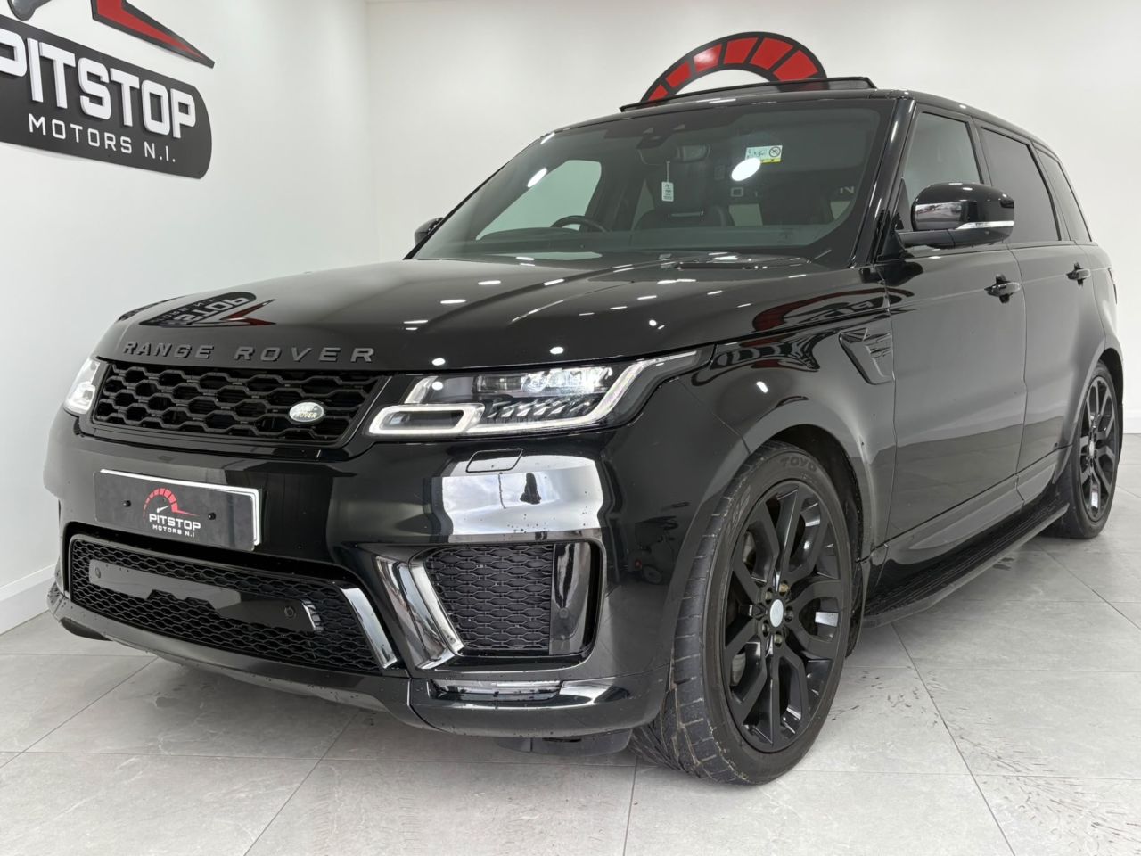 2019 LAND ROVER RANGE ROVER SPORT 3.0 SD V6 HSE Dynamic SUV 5dr Diesel Auto 4WD Euro 6 (s/s) (306 ps) - vehicle photo 2 for sale on PureCar