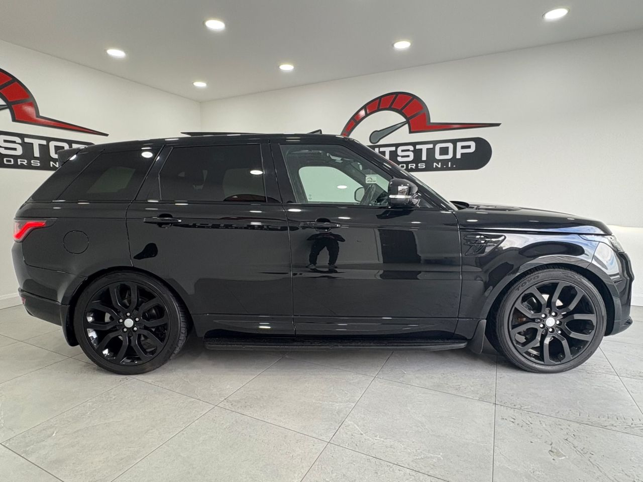 2019 LAND ROVER RANGE ROVER SPORT 3.0 SD V6 HSE Dynamic SUV 5dr Diesel Auto 4WD Euro 6 (s/s) (306 ps) - vehicle photo 9 for sale on PureCar