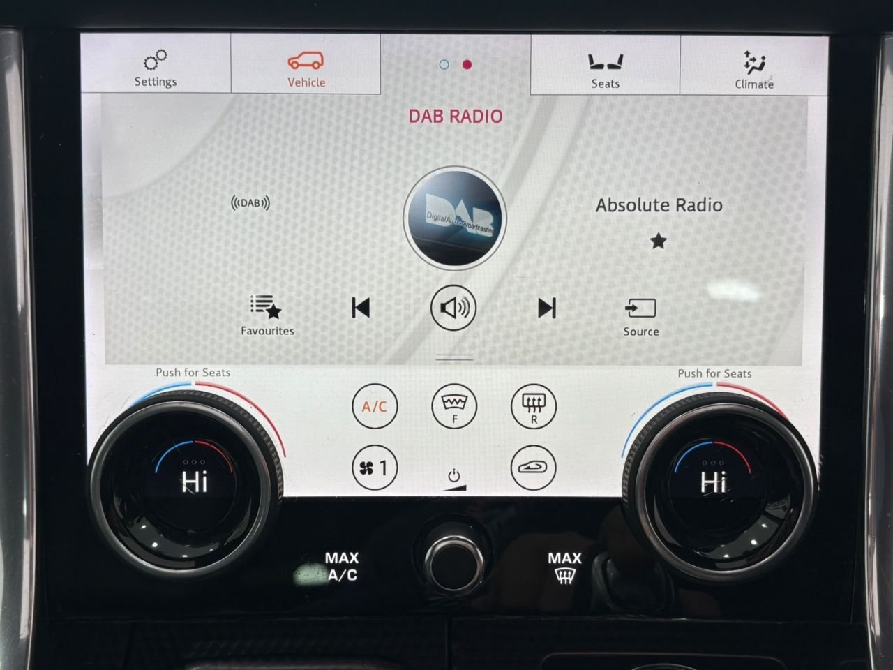 2019 LAND ROVER RANGE ROVER SPORT 3.0 SD V6 HSE Dynamic SUV 5dr Diesel Auto 4WD Euro 6 (s/s) (306 ps) - vehicle photo 43 for sale on PureCar