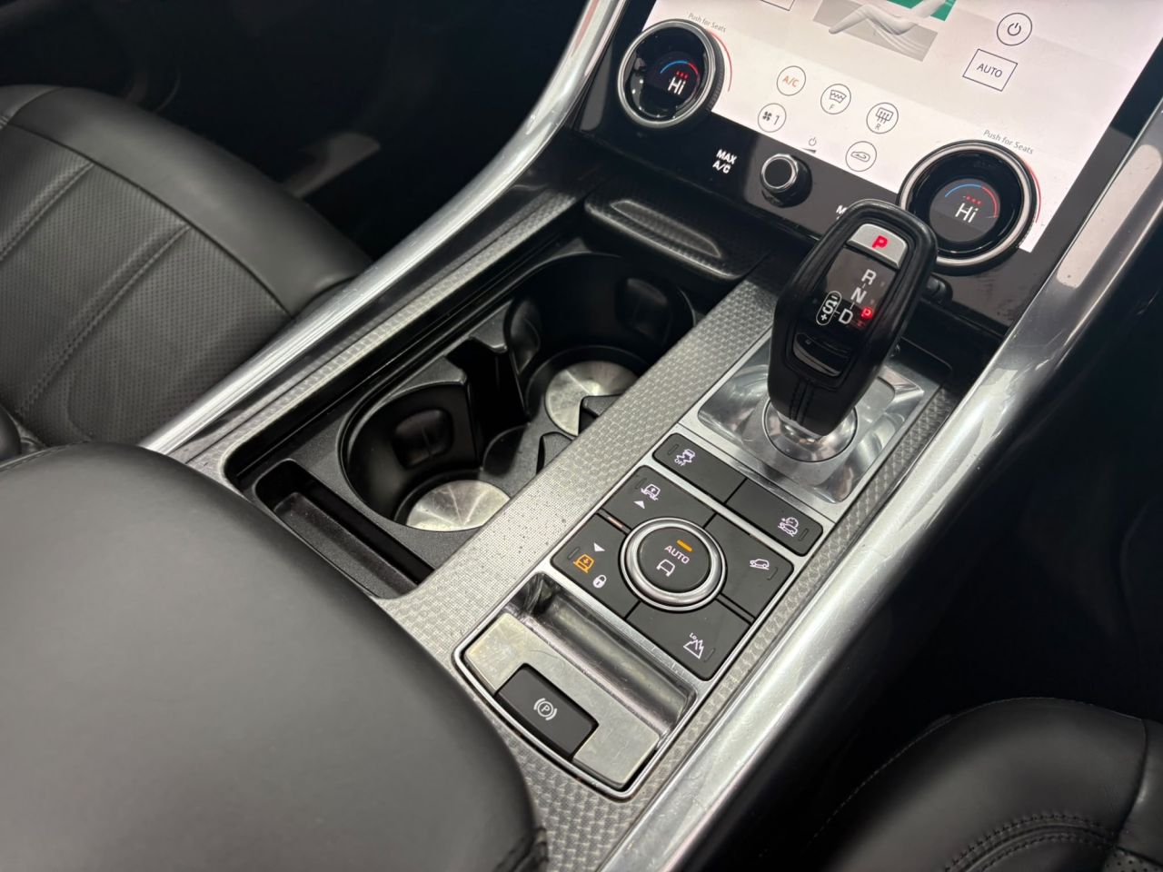 2019 LAND ROVER RANGE ROVER SPORT 3.0 SD V6 HSE Dynamic SUV 5dr Diesel Auto 4WD Euro 6 (s/s) (306 ps) - vehicle photo 49 for sale on PureCar