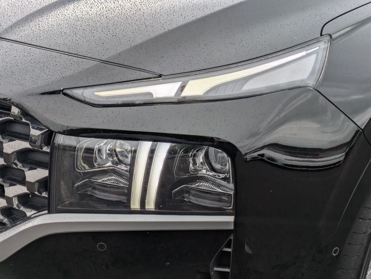 2022 HYUNDAI SANTA FE 1.6 h T-GDi Ultimate SUV 5dr Petrol Hybrid Auto 4WD Euro 6 (s/s) (230 ps) - vehicle photo 33 for sale on PureCar