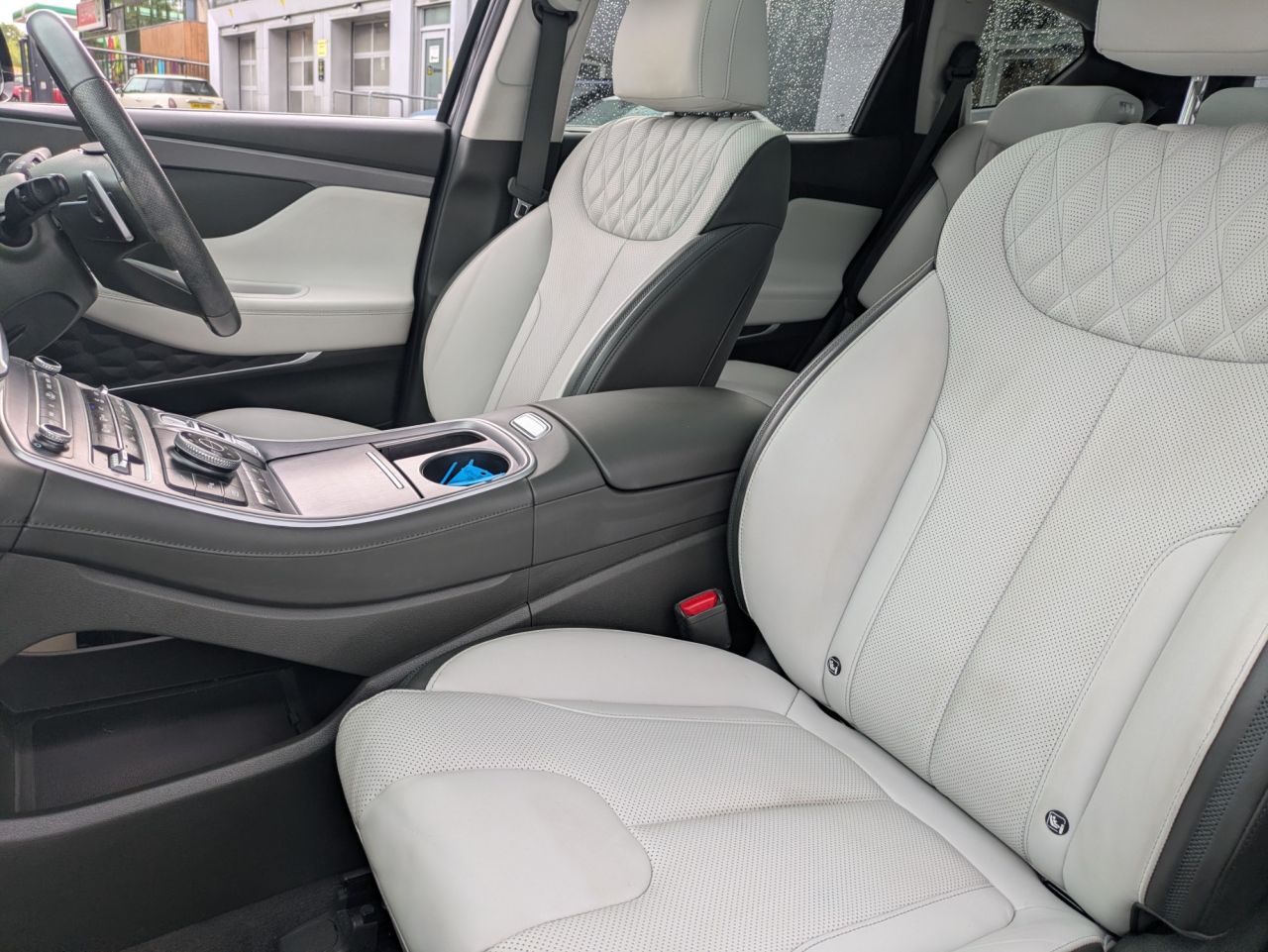 2022 HYUNDAI SANTA FE 1.6 h T-GDi Ultimate SUV 5dr Petrol Hybrid Auto 4WD Euro 6 (s/s) (230 ps) - vehicle photo 9 for sale on PureCar