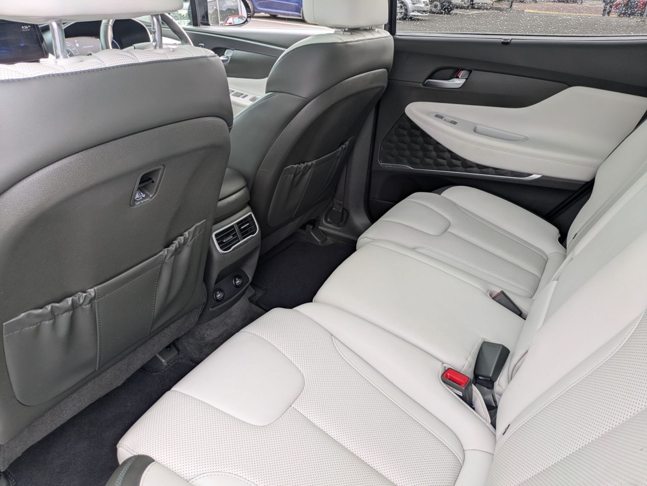 2022 HYUNDAI SANTA FE 1.6 h T-GDi Ultimate SUV 5dr Petrol Hybrid Auto 4WD Euro 6 (s/s) (230 ps) - vehicle photo 10 for sale on PureCar