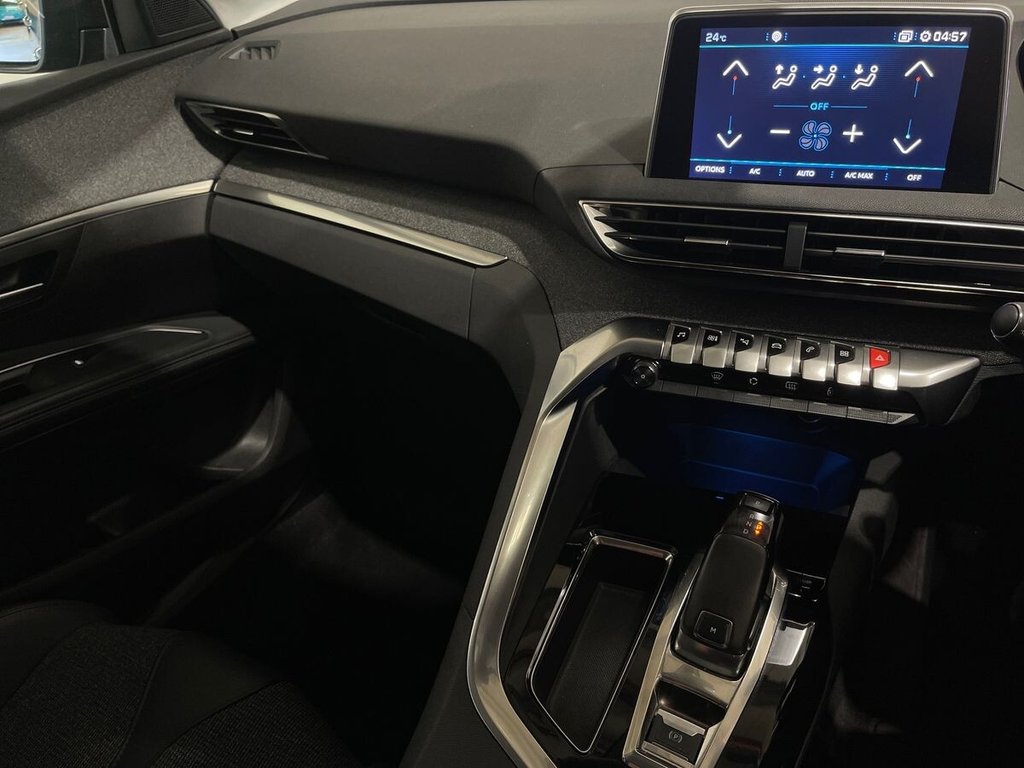 2020 Peugeot 5008 — image 10