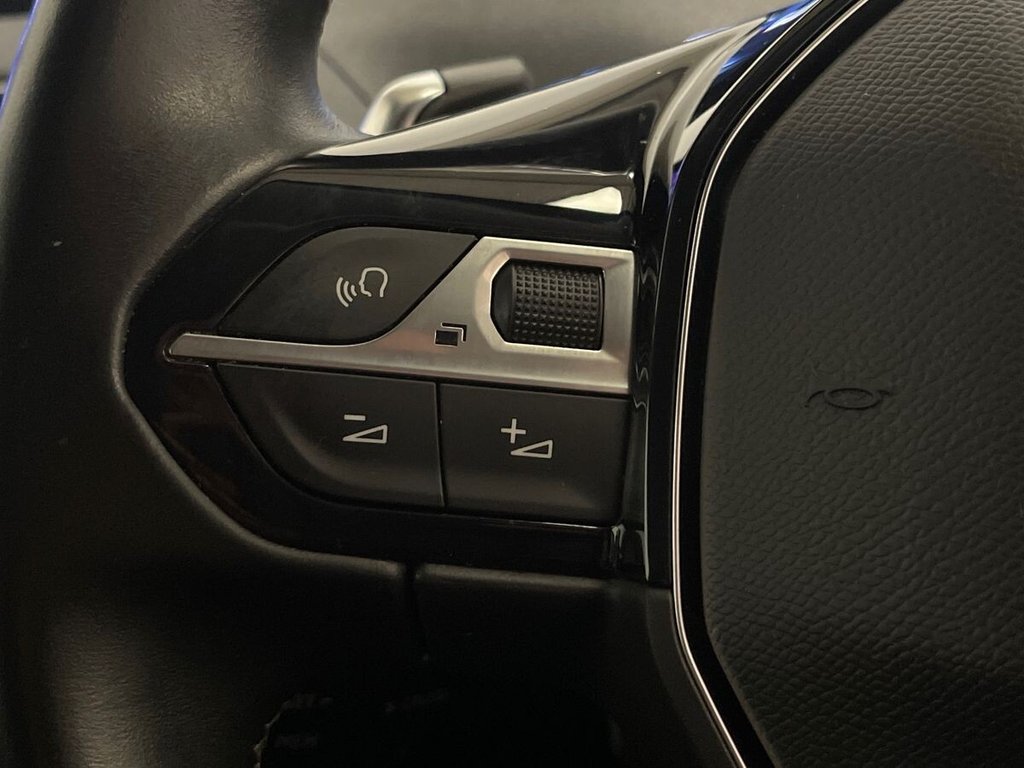 2020 Peugeot 5008 — image 16