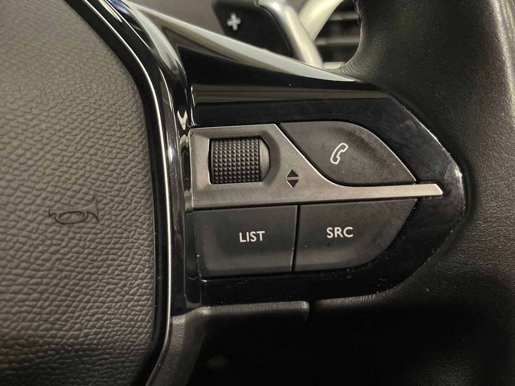2020 Peugeot 5008 — image 17